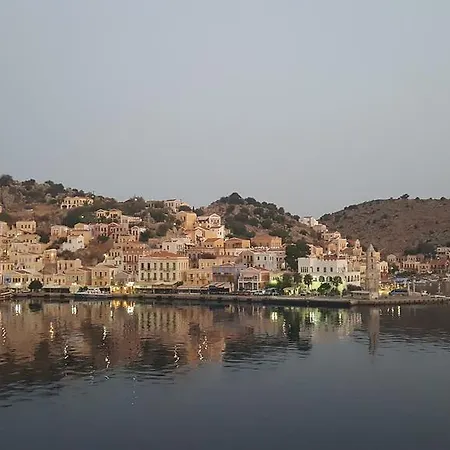 Pitini Lantställe Symi